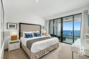Soul Surfers Paradise MID WEEK MADNESS DEAL - Q Stay